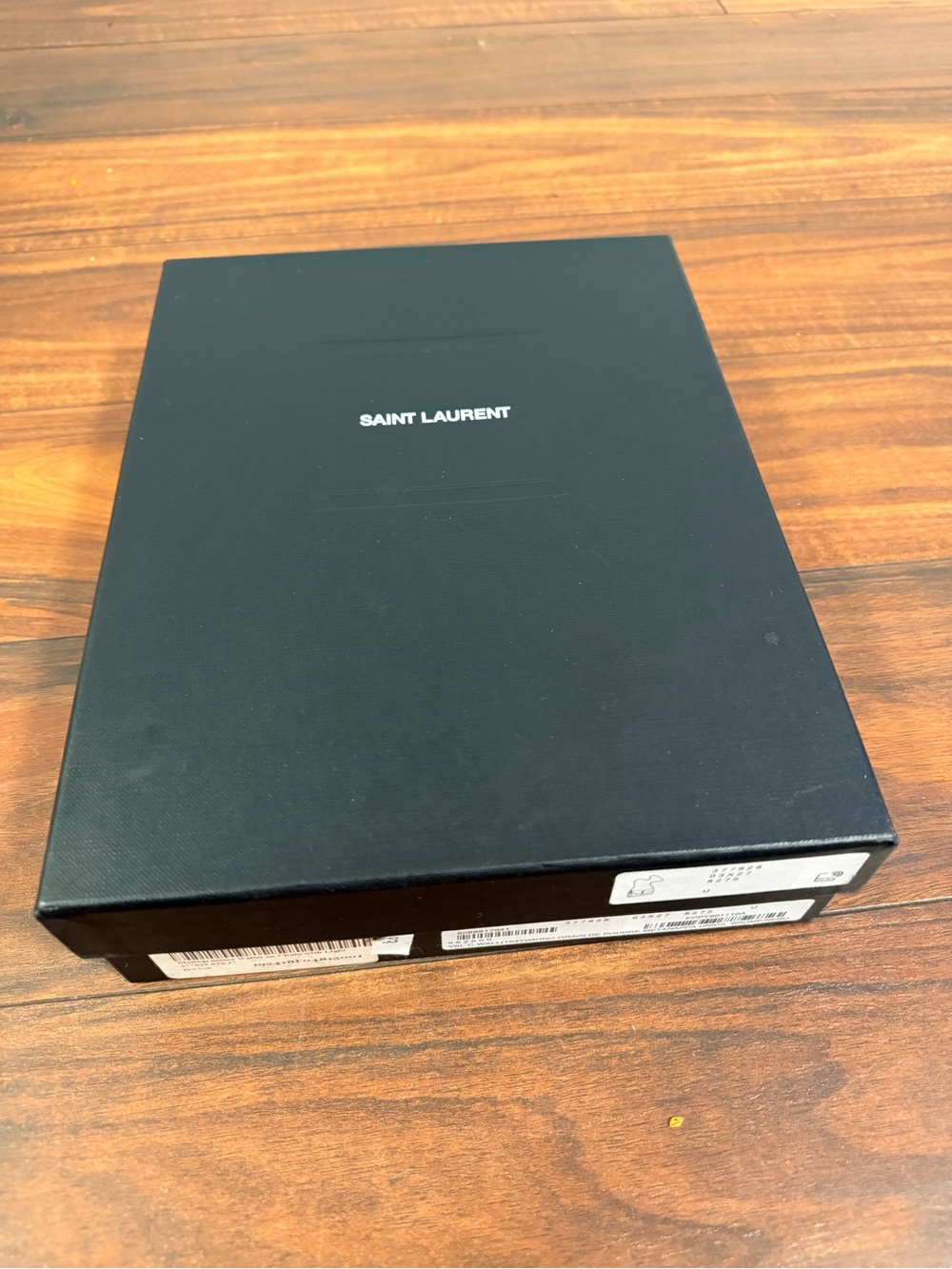 Saint Laurent YSL CLASSIC CASSANDRE CHAIN WALLET IN GRAIN DE POUDRE LEATHER - Picture 11 of 13
